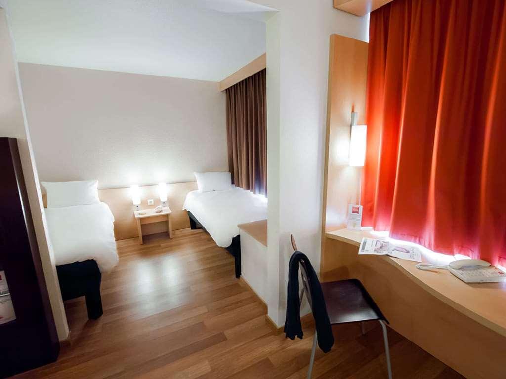 Ibis Vannes Hotell Rom bilde